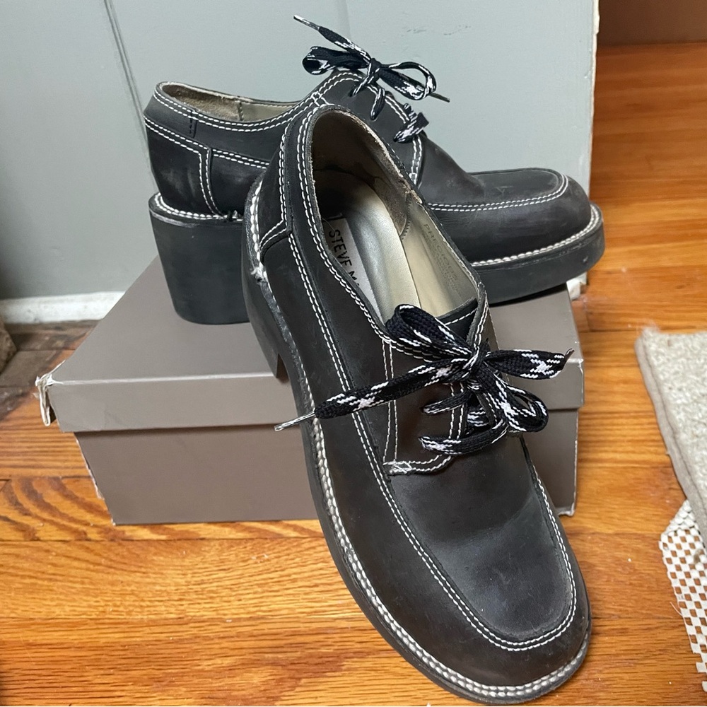 Vintage Steve Madden Precious Black Clunky Shoes